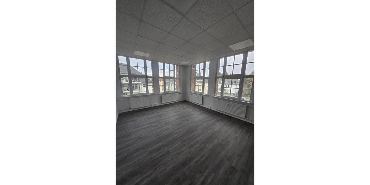 Gewerbeobjekt Chemnitz Rabenstein - 183&euro; | Angebot:23661201