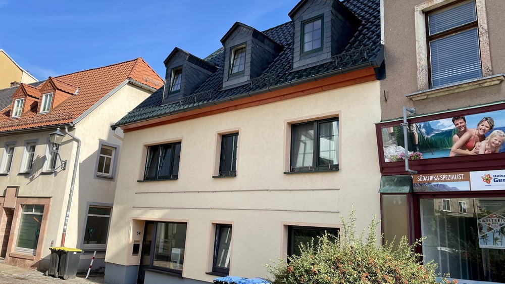 Mehrfamilienhaus, Wohnhaus Burgstädt - 6 Zimmer, 260 m&sup2;, 269.000&euro; | Angebot:25737156
