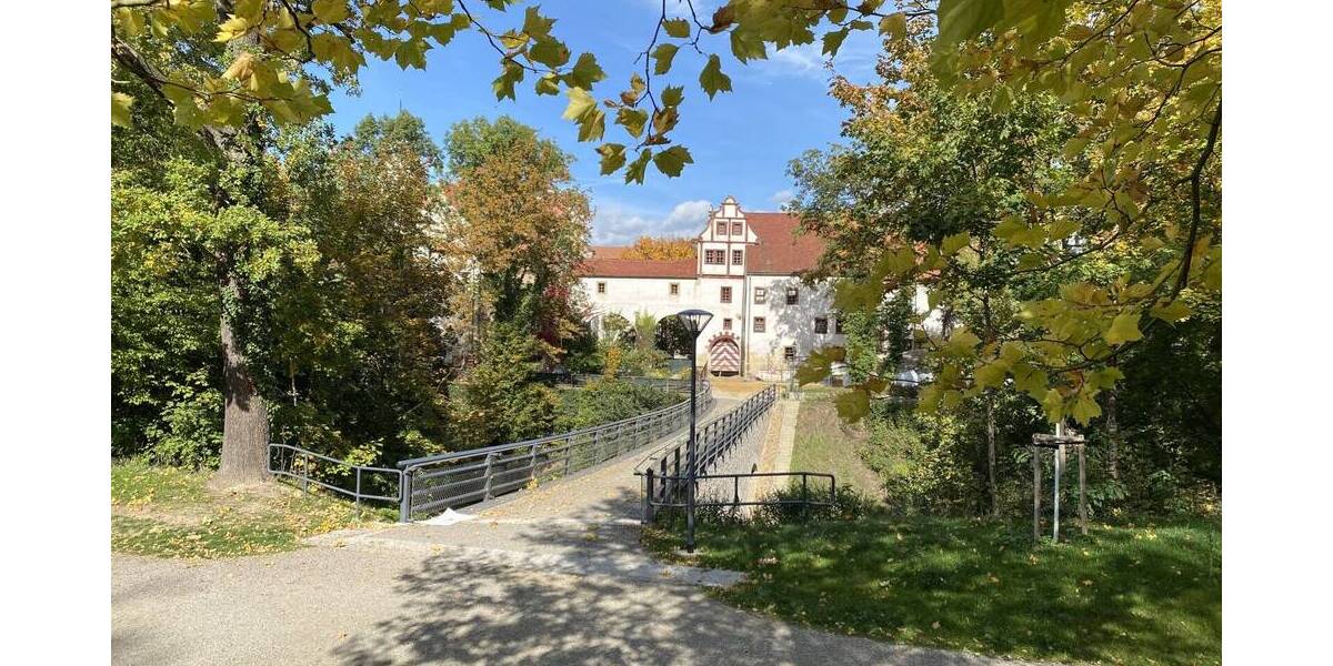 Etagenwohnung Glauchau - 1 Zimmer, 36 m&sup2;, 250&euro; | Angebot:26207412