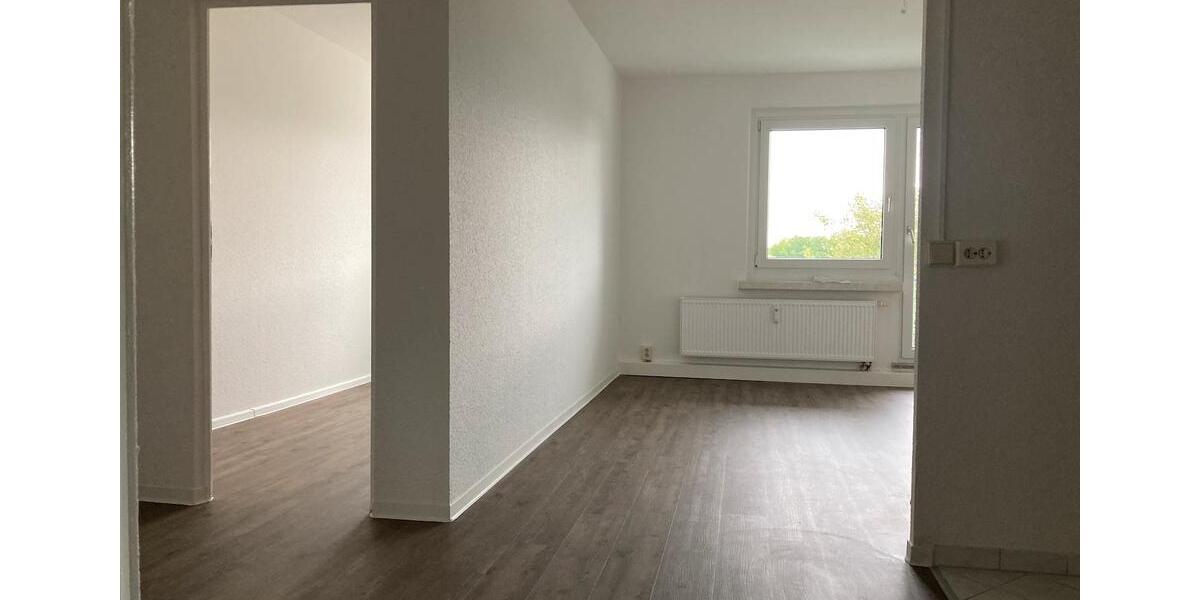 Etagenwohnung Chemnitz Helbersdorf - 4 Zimmer, 69 m&sup2;, 330&euro; | Angebot:26109890