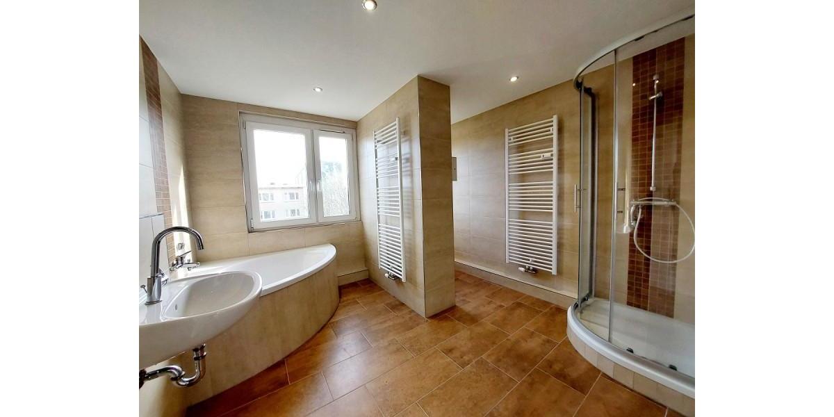 Familienwohnug Balkon Gäste-WC 4 zimmer