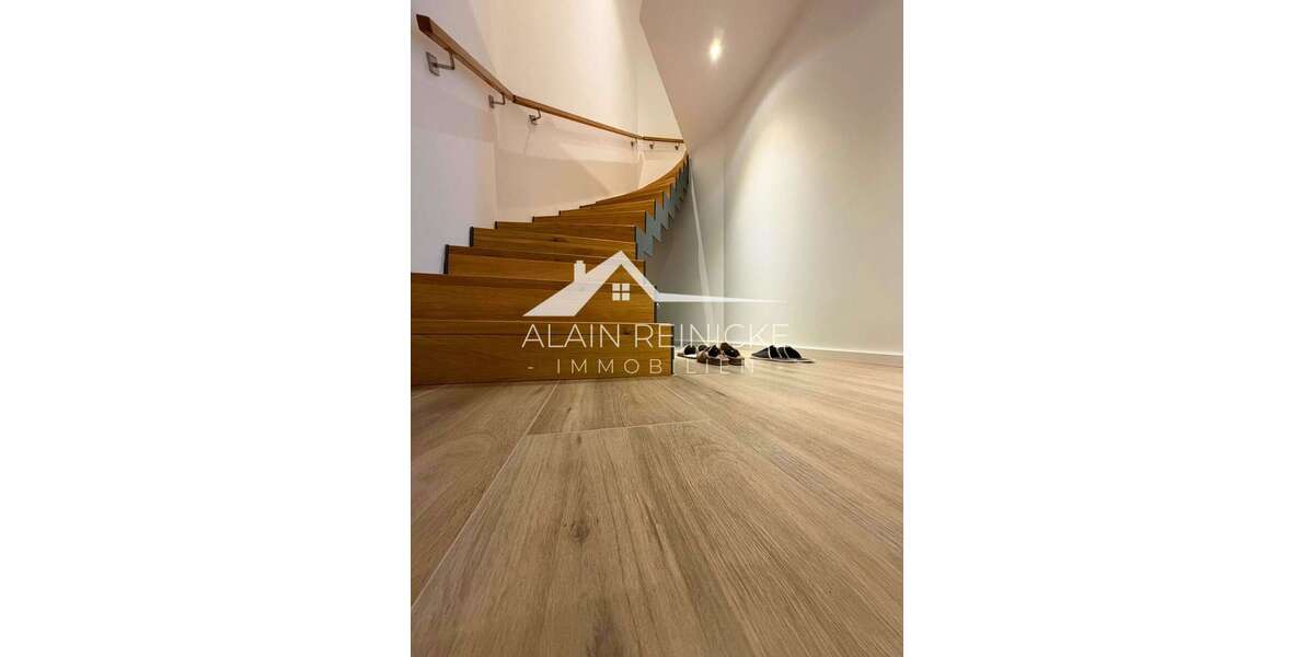 ruhig Wohnen mit Terrasse, 2 Balkone & TG-Stellplatz - Maisonettenwohnung Chemnitz | Angebot:25932234