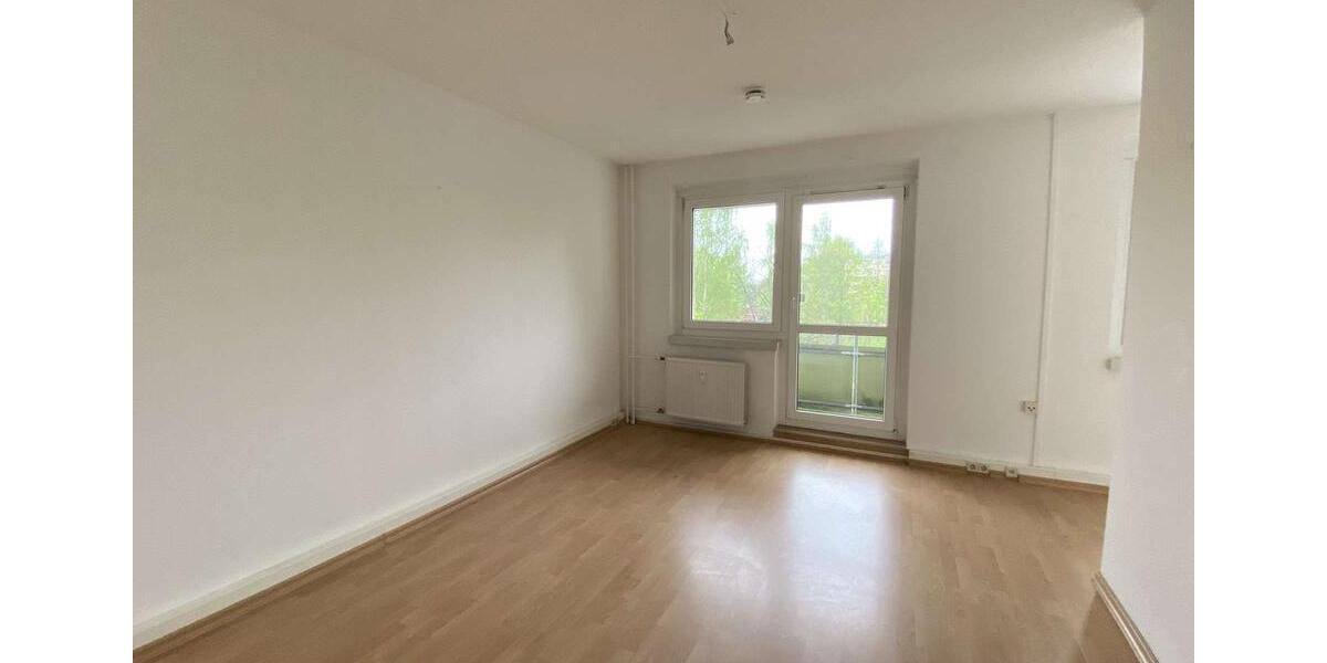 Etagenwohnung Hainichen - 1 Zimmer, 34 m&sup2;, 200&euro; | Angebot:22416844