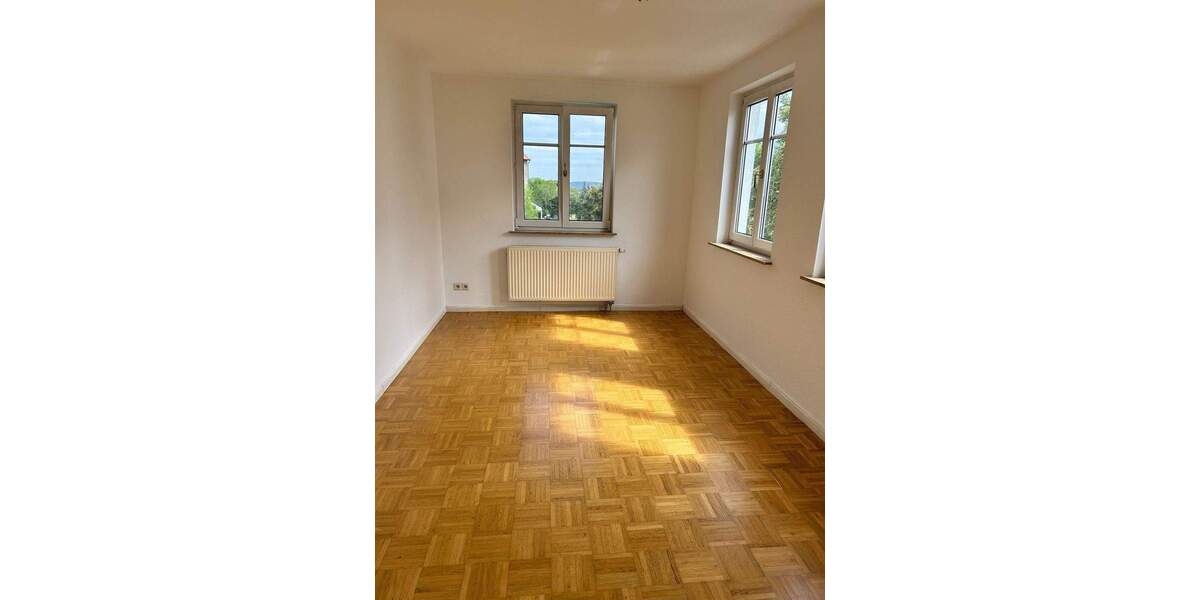 Etagenwohnung Augustusburg - 5 Zimmer, 137 m&sup2;, 825&euro; | Angebot:26037489