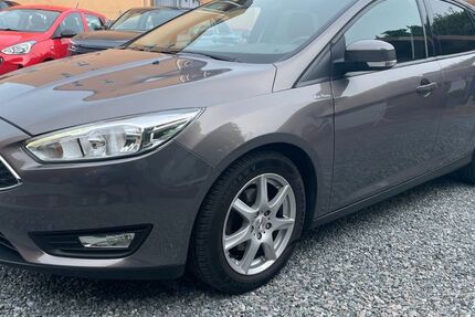 Ford Focus 102.000 km 4.900 &euro; Chemnitz 09114
