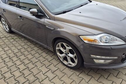 Ford Mondeo 150.200 km 3.990 € Limbach-Oberfrohna 09212