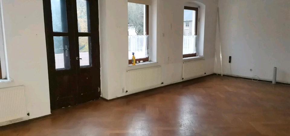 Doppelhaushälfte Zschopau - 7 Zimmer, 240 m&sup2;, 69.000&euro; | Angebot:20664245