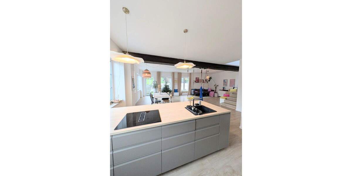 Exklusive Familienoase in naturnaher Lage - neuwertiges Wohnen auf höchstem Niveau 7 zimmer