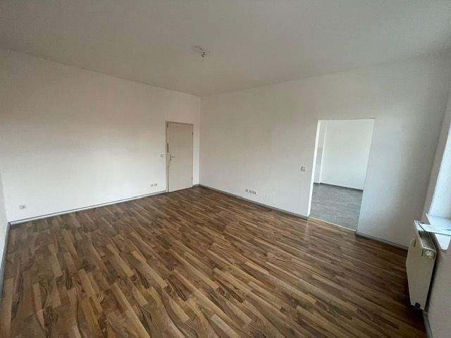 Etagenwohnung Chemnitz Schönau - 3 Zimmer, 69 m&sup2;, 420&euro; | Angebot:25662574