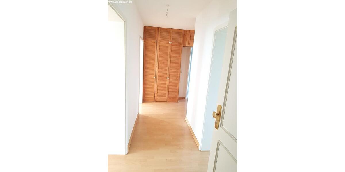 Dachgeschoßwohnung Chemnitz Altendorf - 2 Zimmer, 74 m&sup2;, 440&euro; | Angebot:23273095