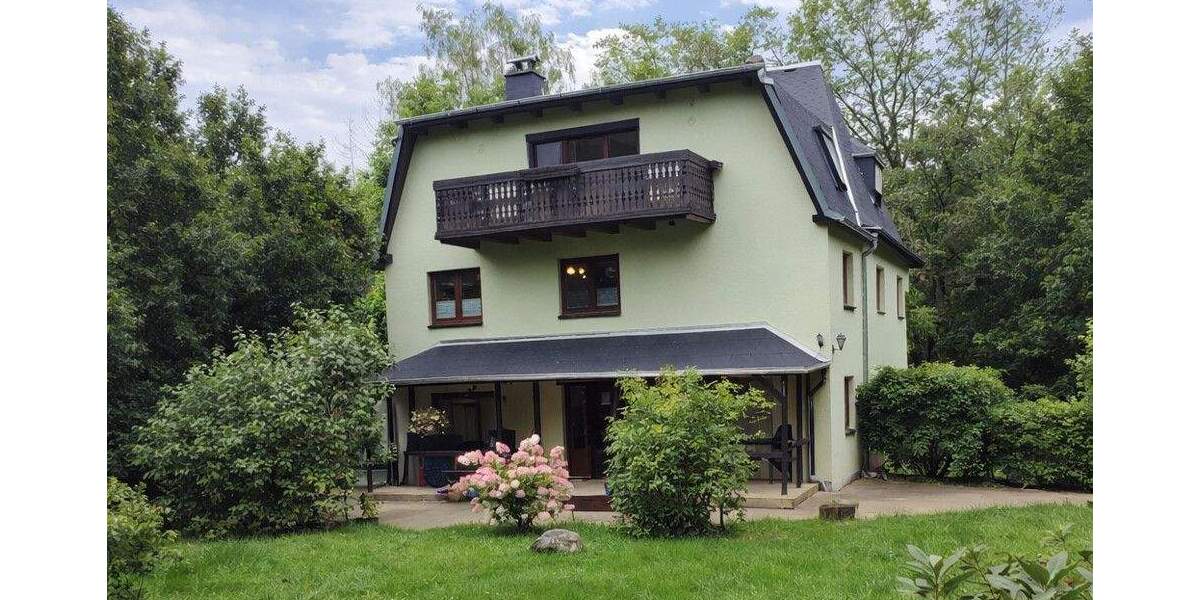 Mehrfamilienhaus, Wohnhaus Burgstädt / Burkersdorf Burgstädt - 6 Zimmer, 262 m&sup2;, 308.000&euro; | Angebot:25688326