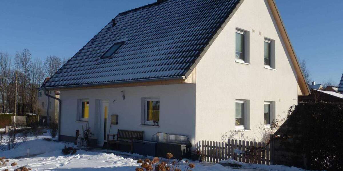 Einfamilienhaus Oelsnitz - 4 Zimmer, 117 m&sup2;, 340.000&euro; | Angebot:25520103