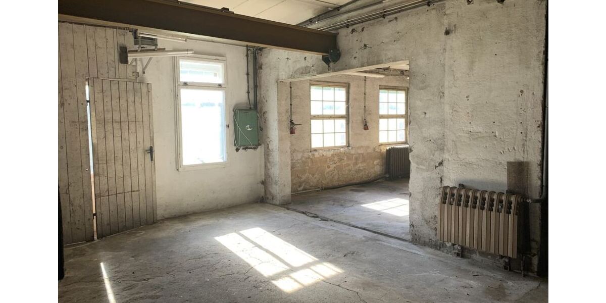 2 Wohnhäuser mit 3 Wohneinheiten und 200m² Werkstatträumen bei Mittweida 10 zimmer