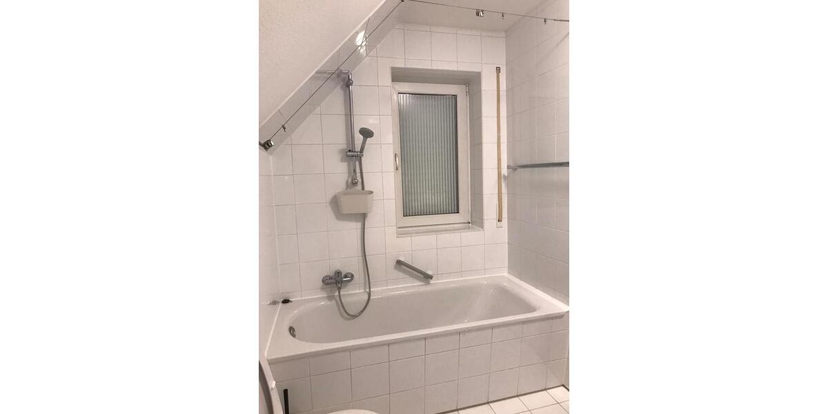 Dachgeschoßwohnung Chemnitz Ebersdorf - 1 Zimmer, 37 m&sup2;, 440&euro; | Angebot:26564177