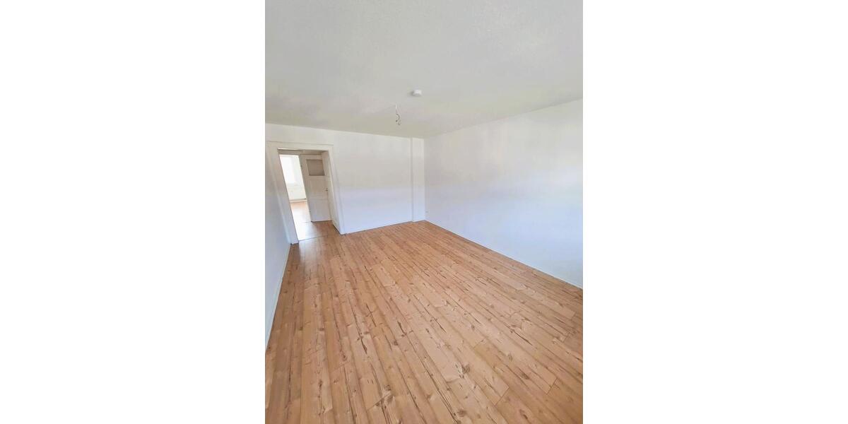 Dachgeschoßwohnung Chemnitz Hilbersdorf - 3 Zimmer, 72 m&sup2;, 350&euro; | Angebot:26589102