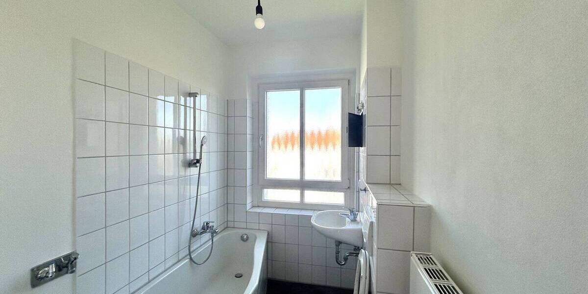 Etagenwohnung Chemnitz Lutherviertel - 2 Zimmer, 52 m&sup2;, 270&euro; | Angebot:26377636