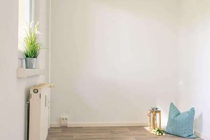 Wohnung Chemnitz Morgenleite - 1 Zimmer, 36 m&sup2;, 229&euro; | Angebot:25592259