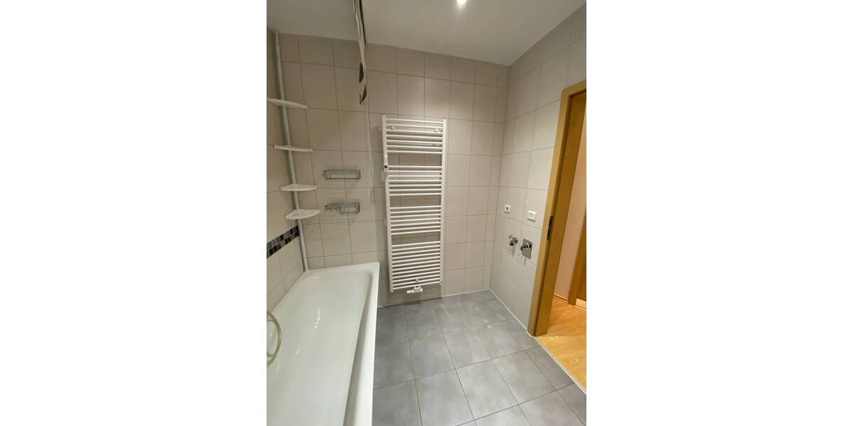 Etagenwohnung Chemnitz Lutherviertel - 3 Zimmer, 57 m&sup2;, 327&euro; | Angebot:26320318