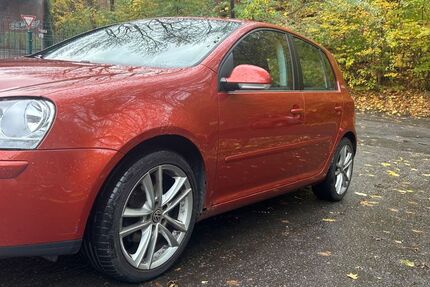 VW Golf 205.000 km 2.200 &euro; Chemnitz 09114