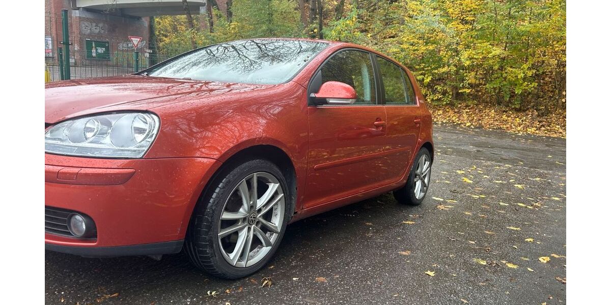 VW Golf 205.000 km 2.200 &euro; Chemnitz 09114