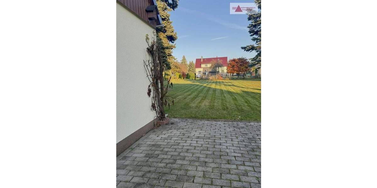 Erstbezug nach Ausbau: Stilvolle, möblierte Doppelhaushälfte mit Kamin, Garten & Carport in Chemnitz 4 zimmer