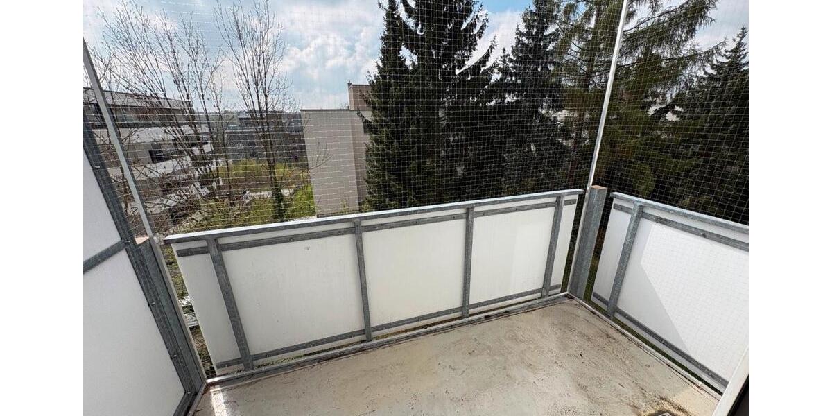 Etagenwohnung Chemnitz Kapellenberg - 1 Zimmer, 42 m&sup2;, 430&euro; | Angebot:26624790