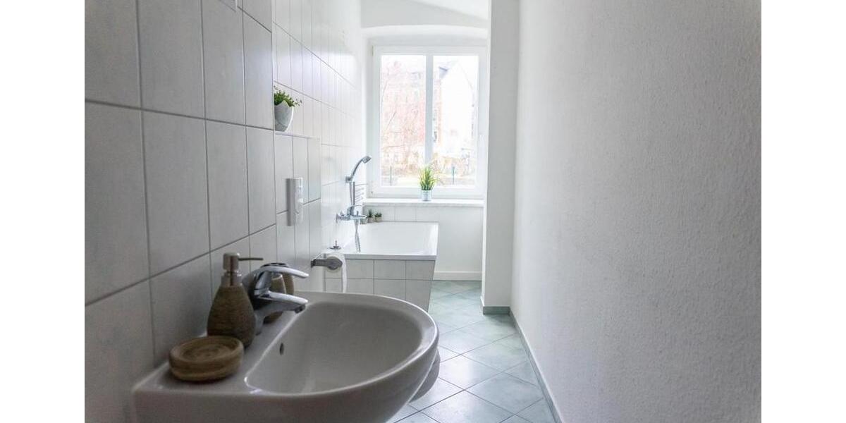 Erdgeschoßwohnung Chemnitz - 2 Zimmer, 44 m&sup2;, 265&euro; | Angebot:26255623