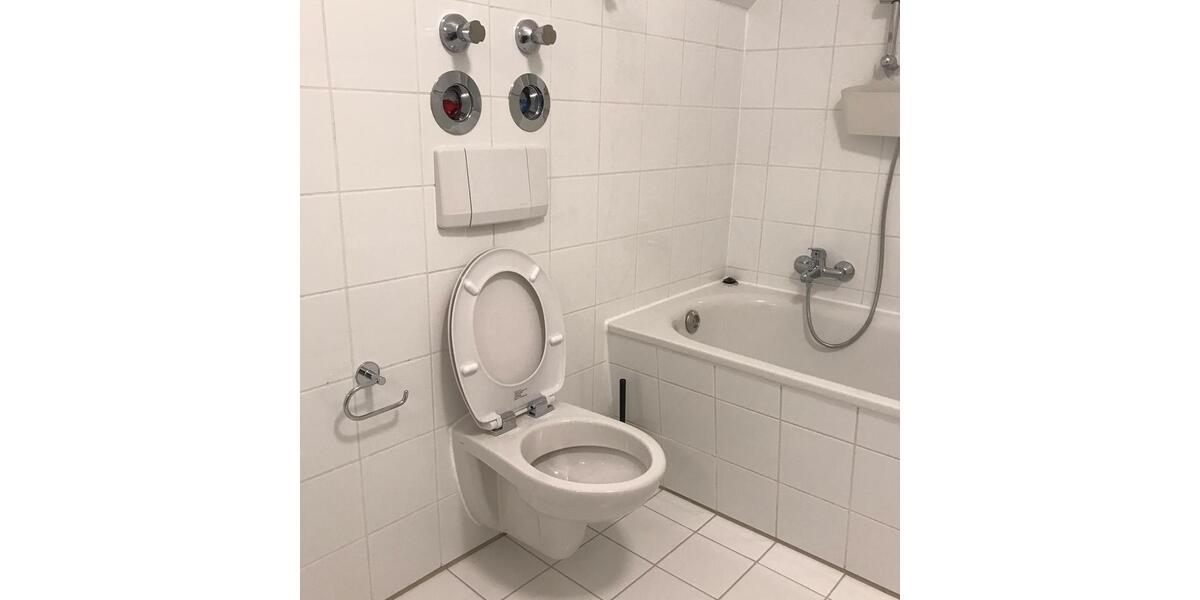 Dachgeschoßwohnung Chemnitz Ebersdorf - 1 Zimmer, 37 m&sup2;, 440&euro; | Angebot:26564177