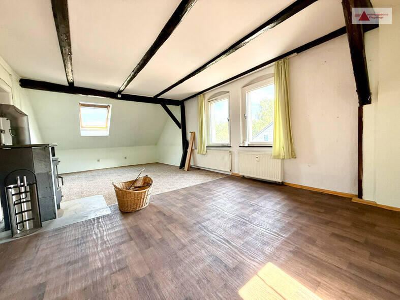 Reihenmittelhaus Zschopau - 9 Zimmer, 210 m&sup2;, 69.000&euro; | Angebot:25688210