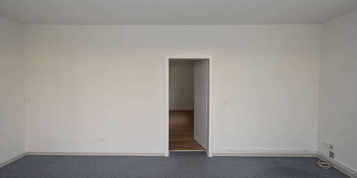 Etagenwohnung Chemnitz Altchemnitz - 2 Zimmer, 60 m&sup2;, 240&euro; | Angebot:26930122