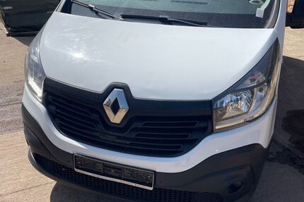 Renault Trafic 122.811 km 8.290 &euro; Chemnitz 09120