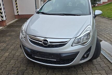 Opel Corsa 37.500 km 4.500 &euro; Gelenau 09423