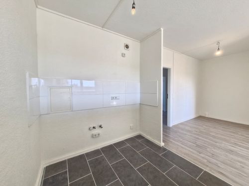 Etagenwohnung Chemnitz Markersdorf - 4 Zimmer, 69 m&sup2;, 317&euro; | Angebot:26088919