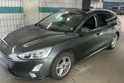 Ford Focus 121.400 km 9.500 &euro; Brand-Erbisdorf 09618