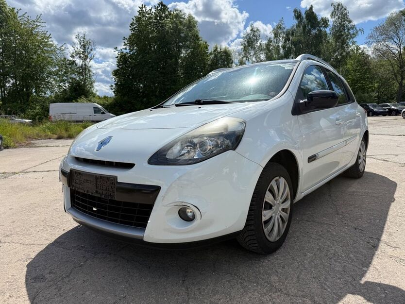 Renault Clio 288.000 km 1.499 € Chemnitz 09114