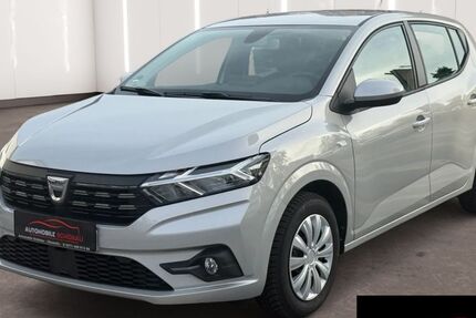 Dacia Sandero 22.000 km 12.790 &euro; Chemnitz 09130