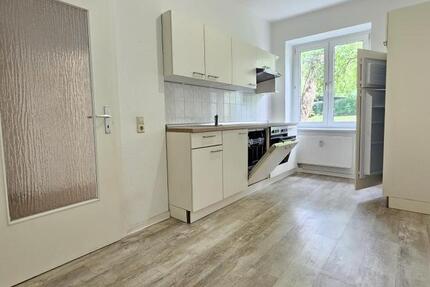 Kleine Traumwohnung mit Einbauküche 1 zimmer