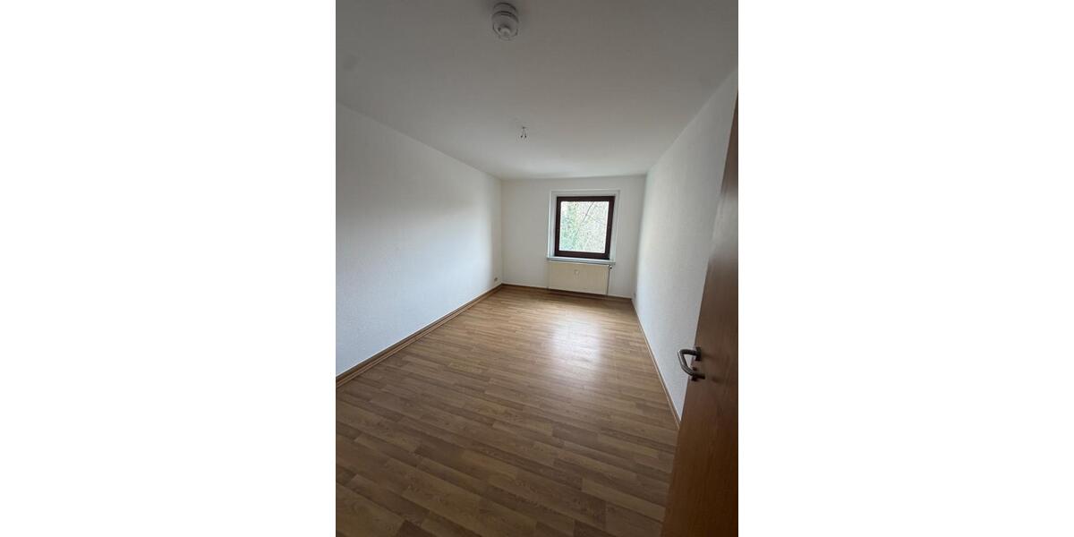 Etagenwohnung Chemnitz Hilbersdorf - 5 Zimmer, 100 m&sup2;, 650&euro; | Angebot:25803448