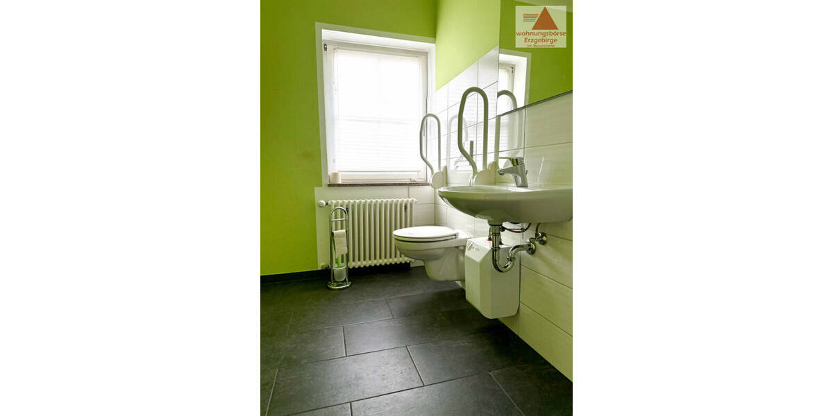 Gewerbeobjekt Elterlein - 6 Zimmer, 344 m&sup2;, 1.100&euro; | Angebot:25688274