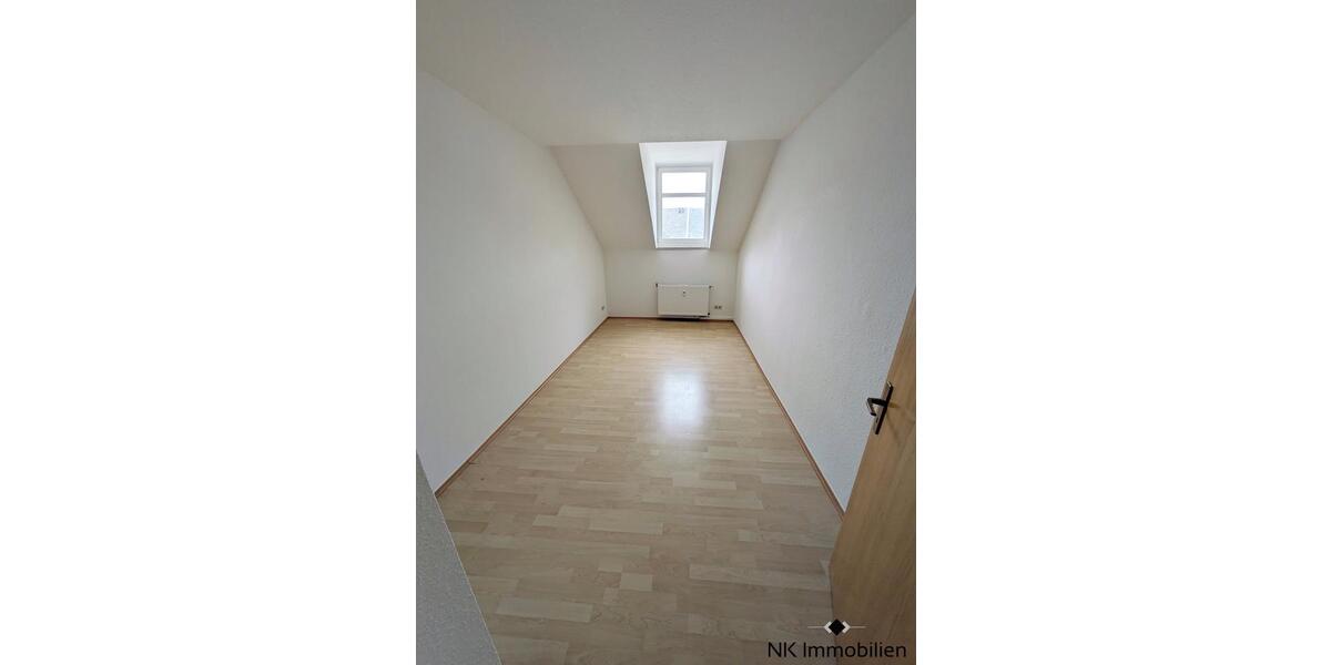 Dachgeschoßwohnung Chemnitz Kapellenberg - 2 Zimmer, 60 m&sup2;, 300&euro; | Angebot:26321567