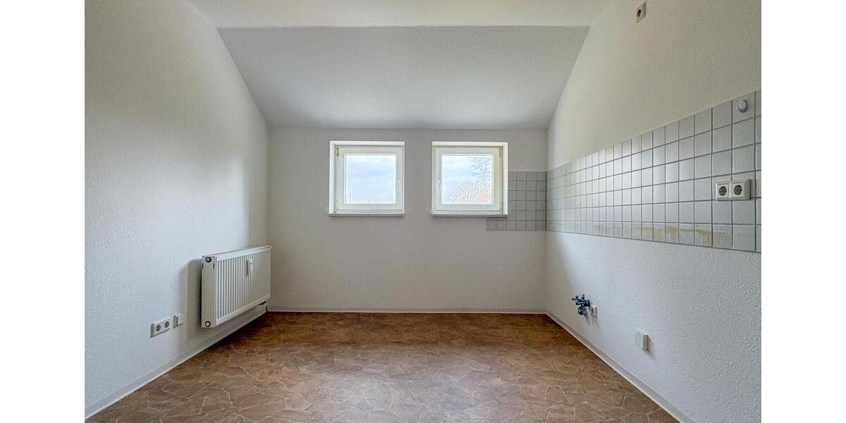 Dachgeschoßwohnung Chemnitz Altendorf - 2 Zimmer, 50 m&sup2;, 275&euro; | Angebot:26267938