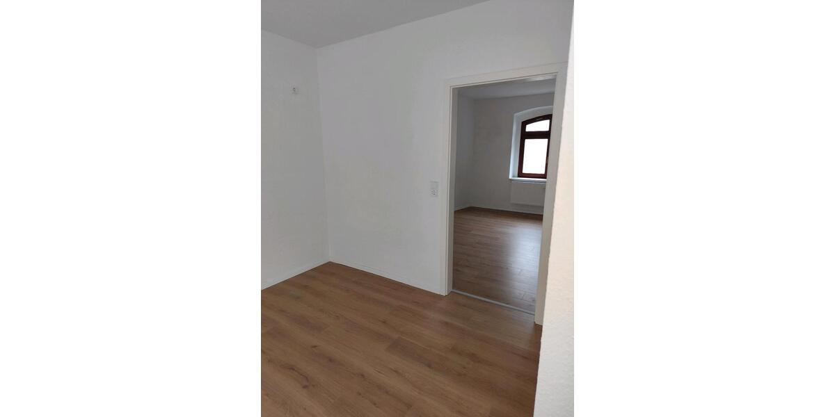 Erdgeschoßwohnung Penig - 3 Zimmer, 73 m&sup2;, 550&euro; | Angebot:26126557