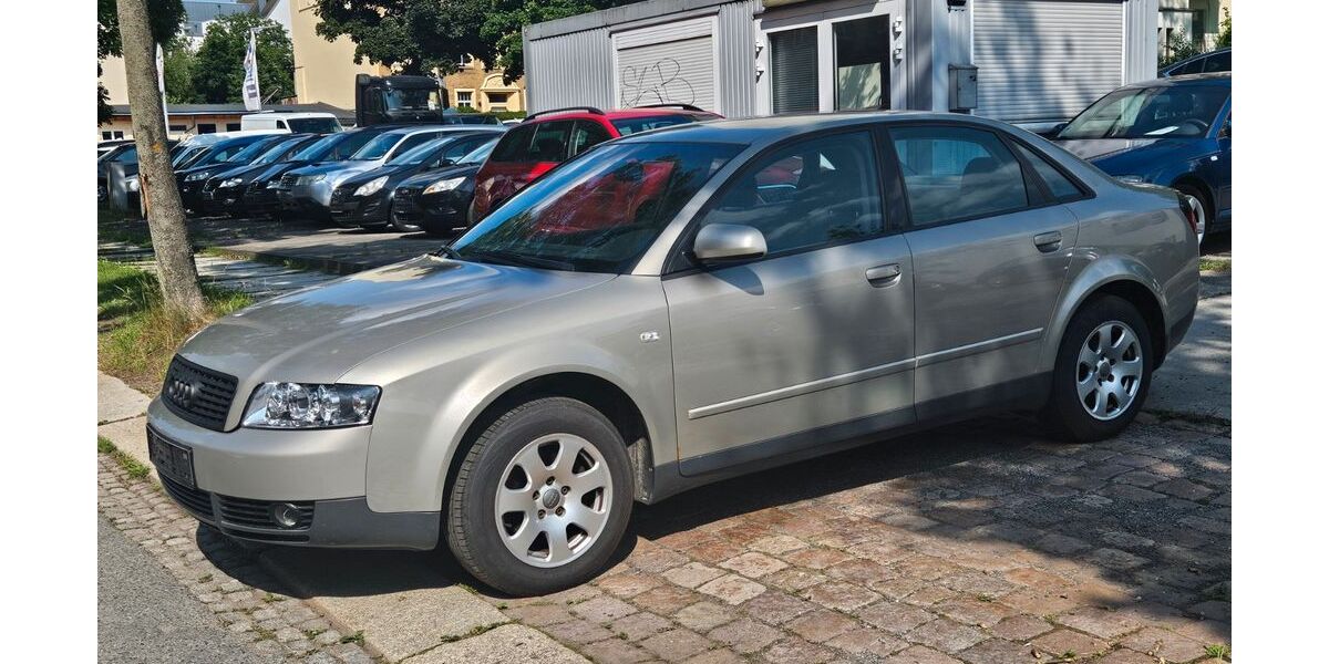 Audi A4 128.600 km 1.990 &euro; Chemnitz 09120