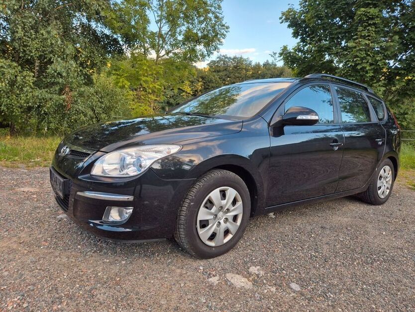 i30