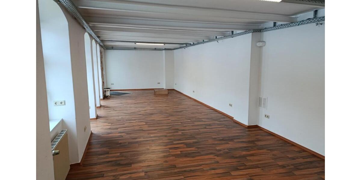Gewerbeobjekt Chemnitz Adelsberg - 400&euro; | Angebot:26112997
