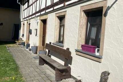 Haus Claußnitz - 8 Zimmer, 217 m&sup2;, 225.000&euro; | Angebot:25393191