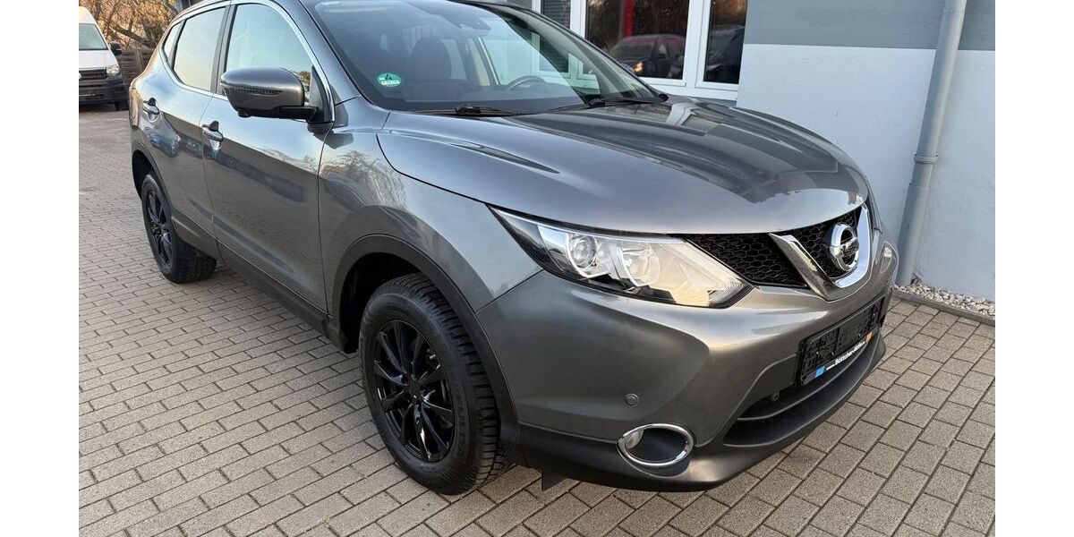 Nissan Qashqai 27.600 km 14.990 € Chemnitz OT Mittelbach 09224