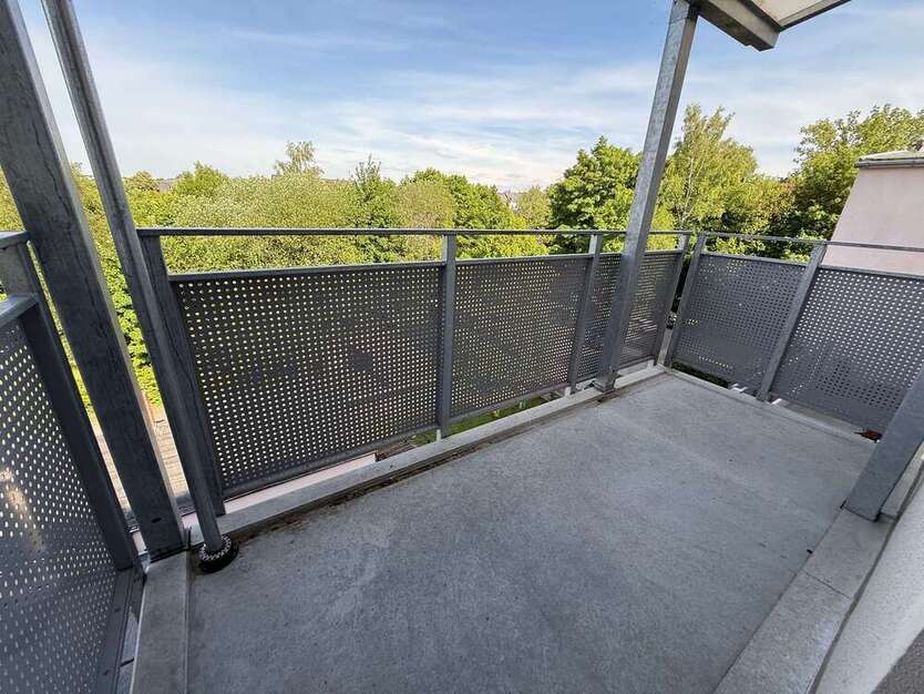 Wohnung zum Mieten in Chemnitz 329 € 71.24 m²