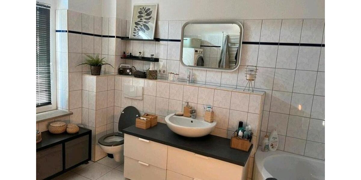 Dachgeschoßwohnung Chemnitz Bernsdorf - 2.5 Zimmer, 77 m&sup2;, 362&euro; | Angebot:26612324