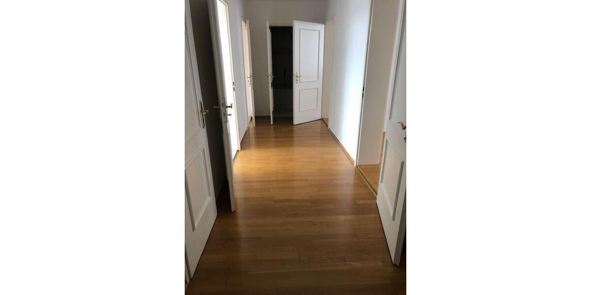 Etagenwohnung Chemnitz Kapellenberg - 2 Zimmer, 64 m&sup2;, 352&euro; | Angebot:26645168